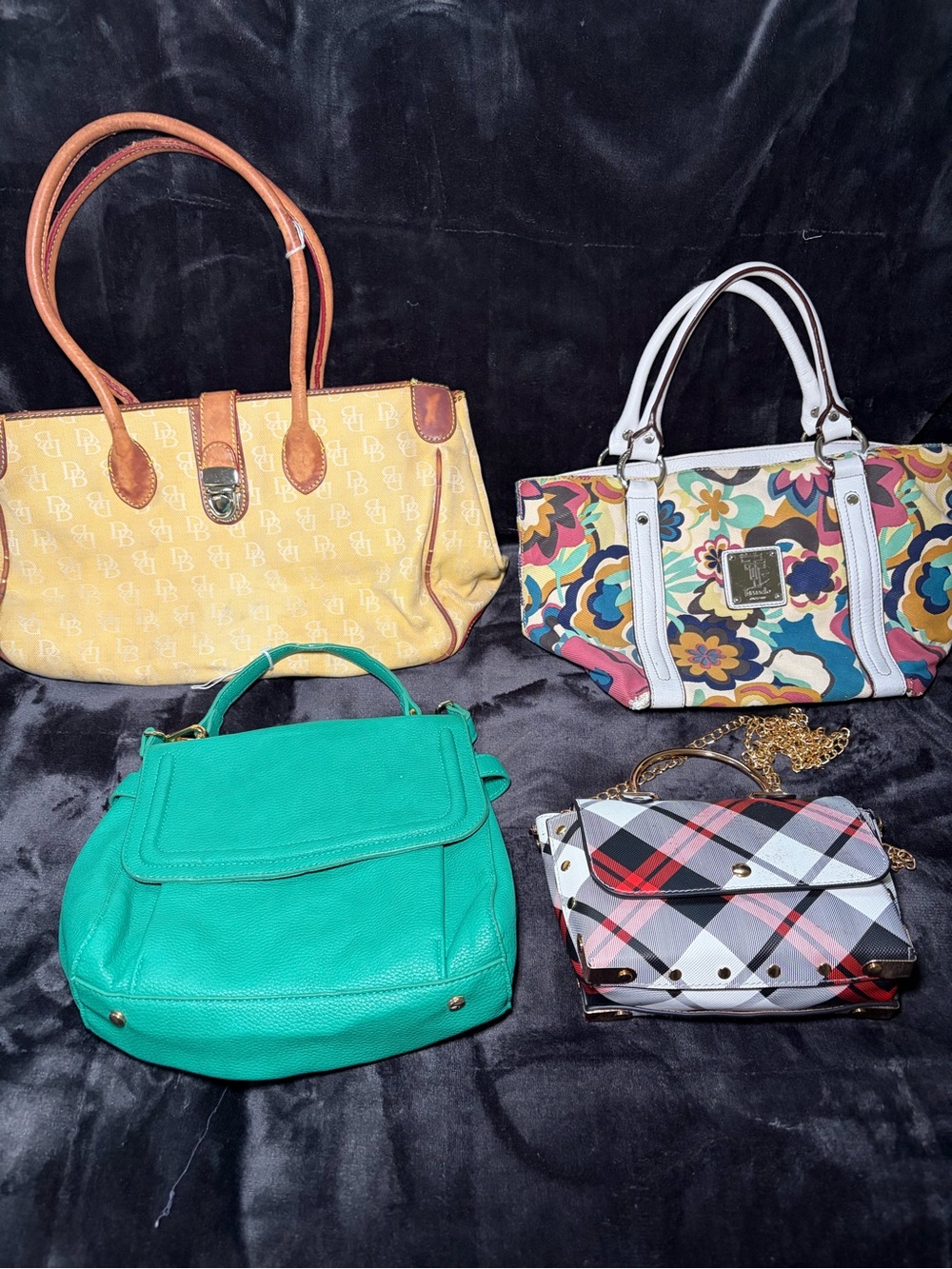 4 handbags Bundle